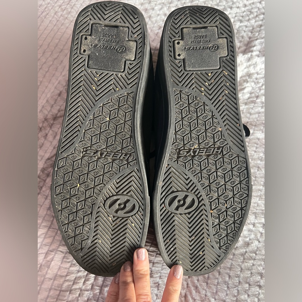 Heely’s Men’s Size 11